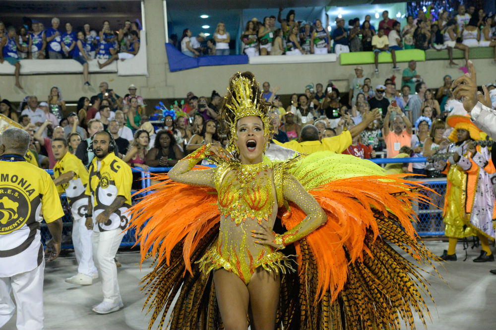 Яркие моменты карнавала в Бразилии 2017