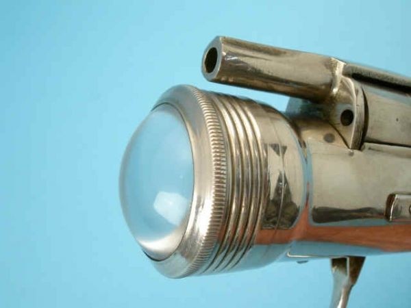 Огнестрельный фонарик начала прошлого века
