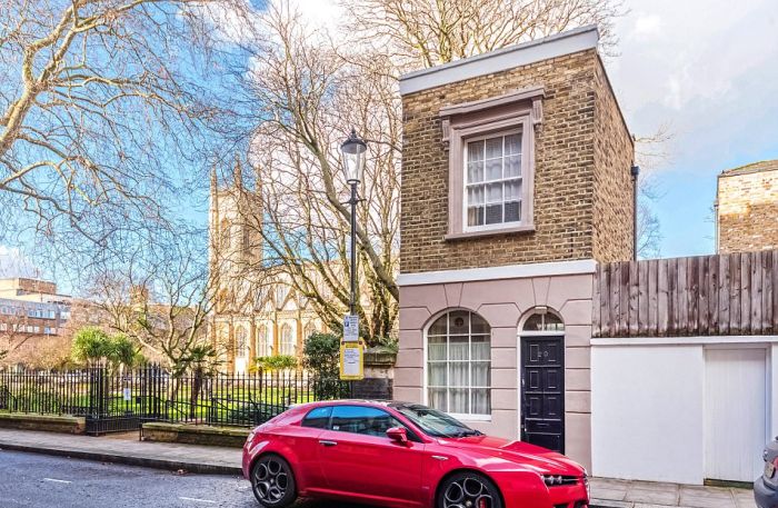 Маленький дом в Лондоне продали за 700 000 фунтов стерлингов