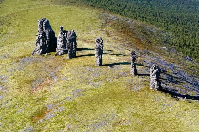 Невероятные столбы, которые можно увидеть в России