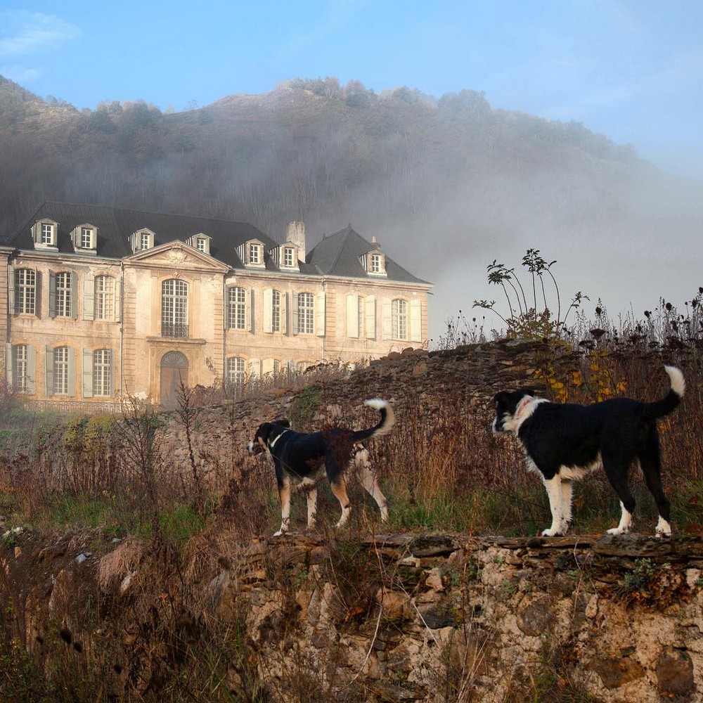 Пара восстанавливает заброшенный французский замок XVIII века