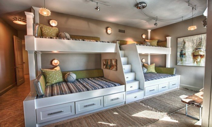 Как двухъярусная кровать может сэкономить место в квартире