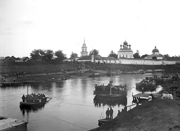 Волга от истока до Каспия на рубеже XIX и XX века
