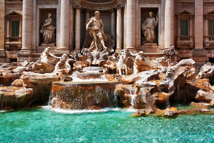 Почти 1,5 миллиона евро достали из знаменитого фонтана в Риме