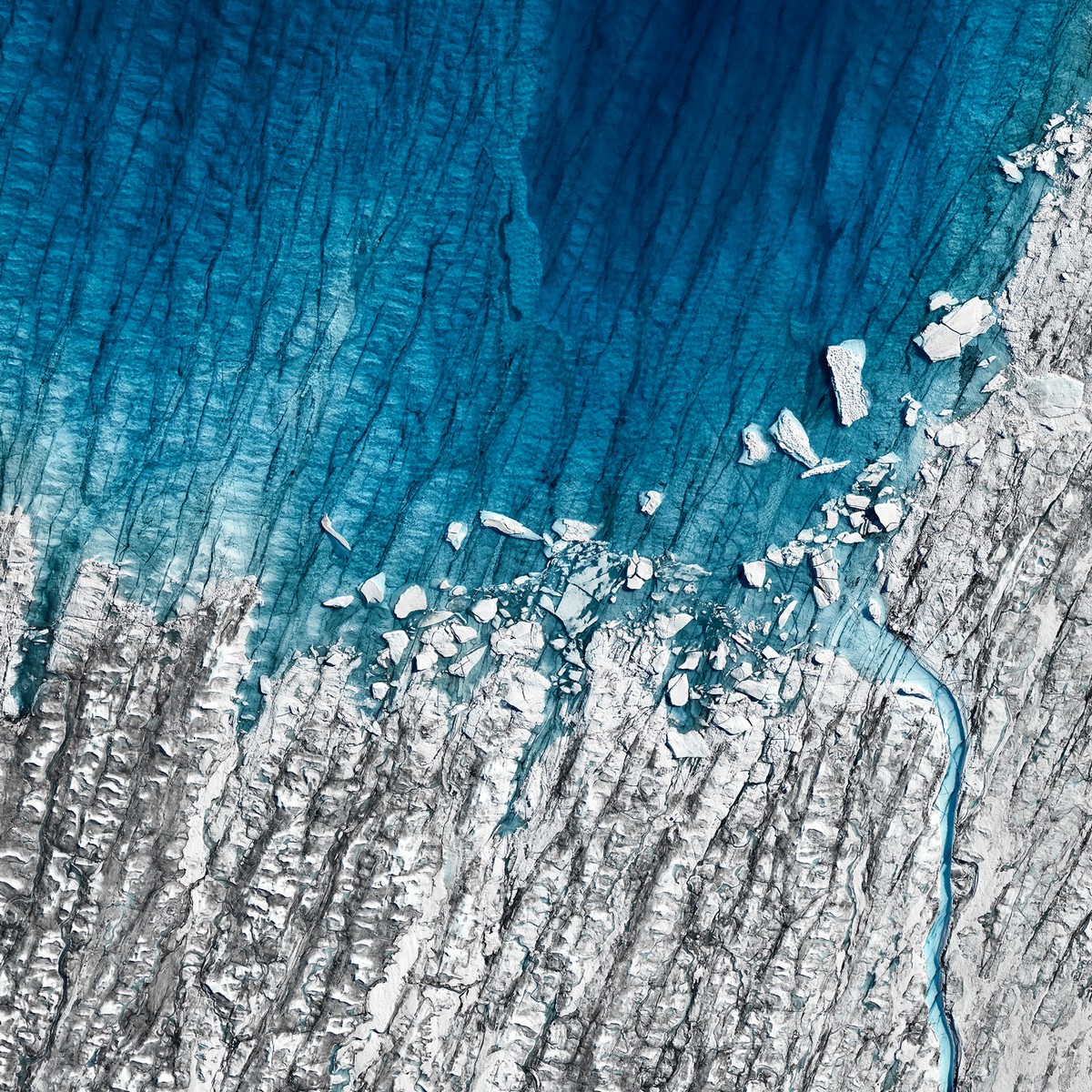 Хрупкая красота тающих арктических льдов
