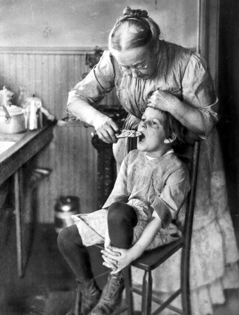 Жутковатые стоматологические снимки из прошлого