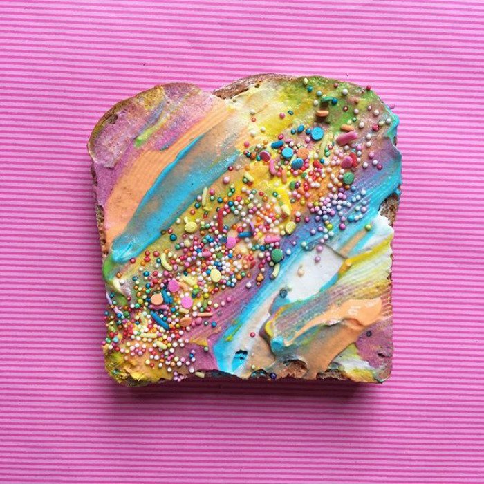Разноцветные тосты покоряют Instagram