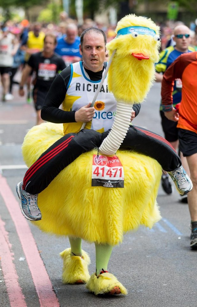 Странные наряды участников Лондонского марафона