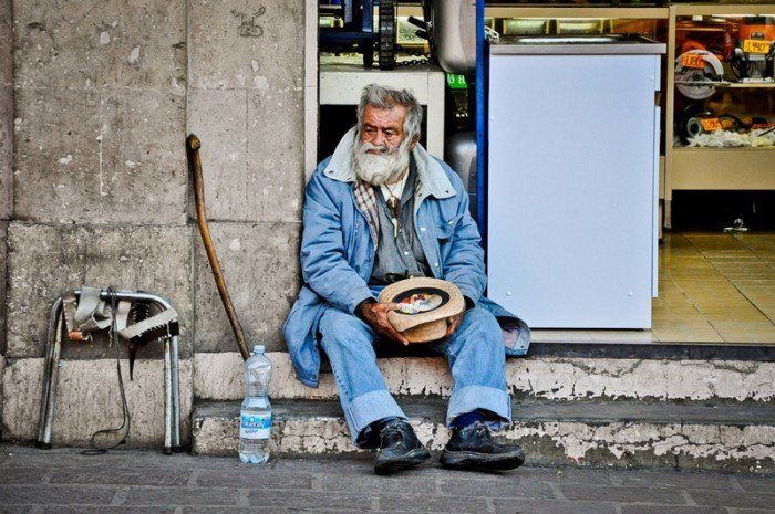 Как выглядят бездомные в разных уголках мира
