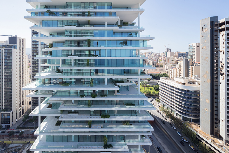 Слоеный стиль нового жилого здания в Ливане
