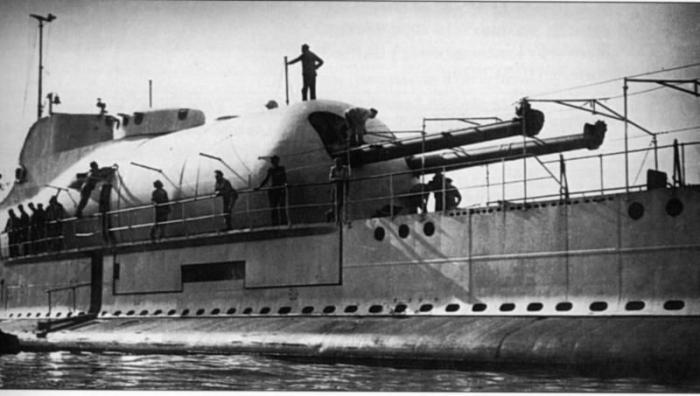 Подводная лодка Сюркуф