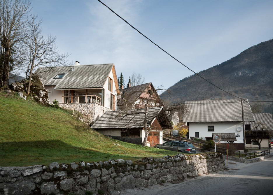 Загородный дом в альпийской деревне в Словении