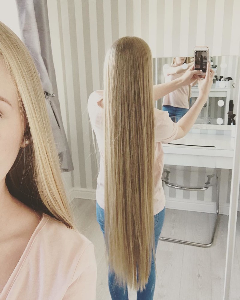 Британская Рапунцель отращивала волосы 17 лет