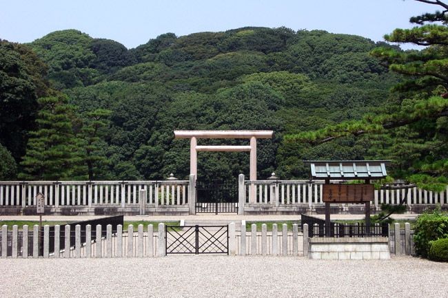 Курган в Осаке - самая большая гробница в мире