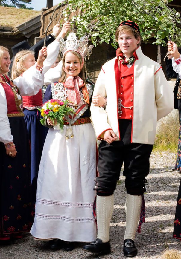 Традиционные свадебные наряды разных стран мира