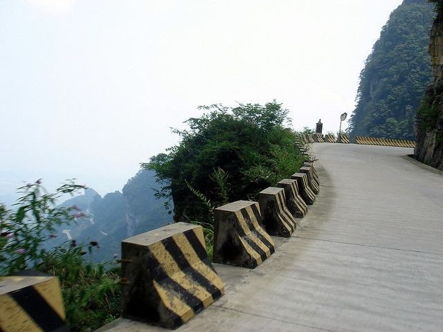 Дорога в небеса на горе Тяньмэнь