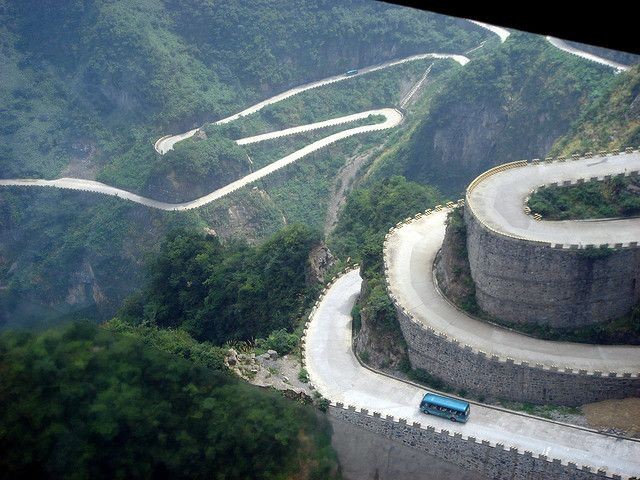 Дорога в небеса на горе Тяньмэнь