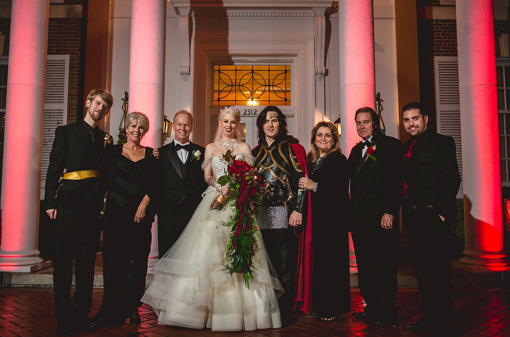 Экстравагантная свадьба вампиров в США