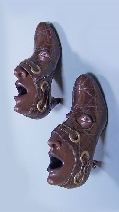 Обувь с лицами