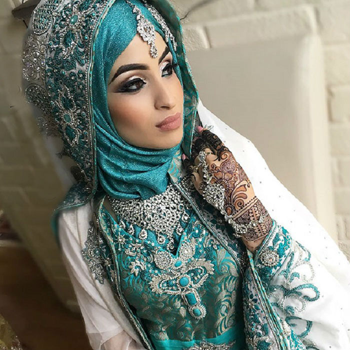 Красивые мусульманские невесты в хиджабе
