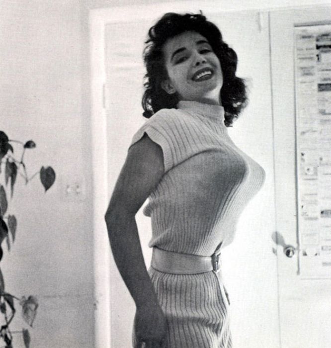Бюстгальтеры-пули - модное белье 40-х - 50-х годов