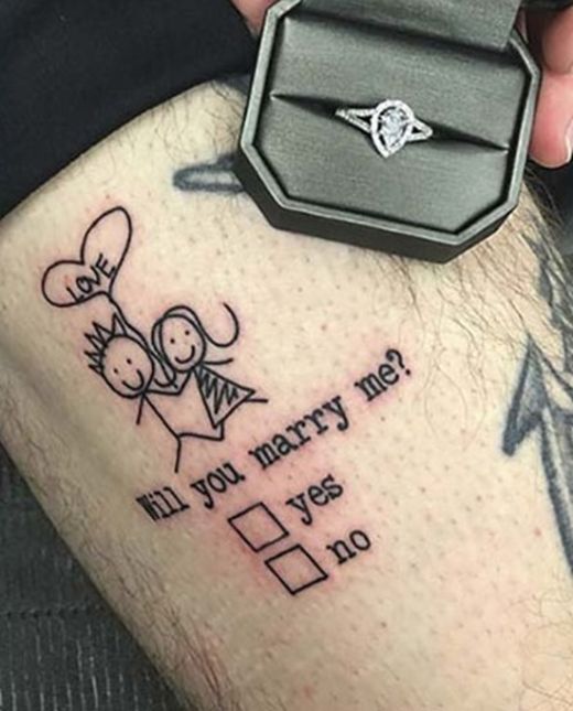 Необычное предложение с помощью креативной татуировки