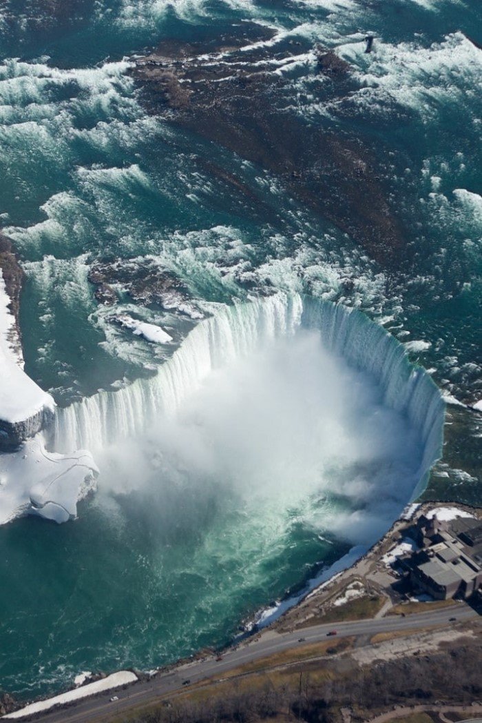 Высота известного на весь мир ниагарского водопада. Ниагарский водопад Канада. Ниагарский водопад водопады. Ниагарский водопад Канада высота. Водопад Ниагара высота.