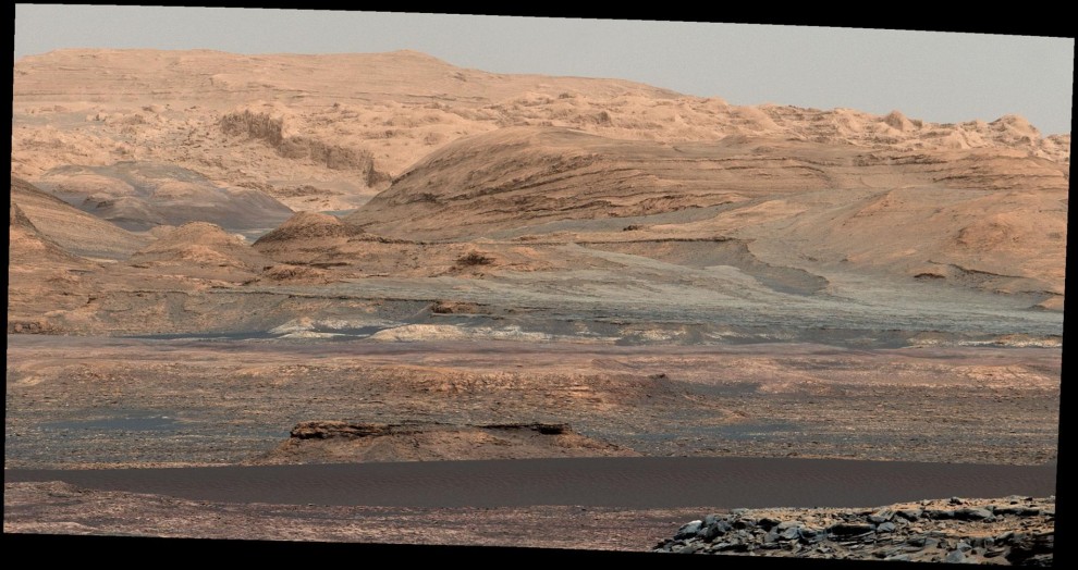 Фотографии Марса, сделанные роботами за 20-летнюю историю изучения