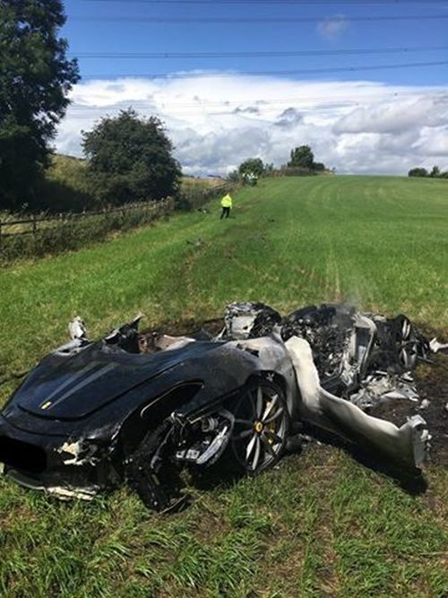 Британец уничтожил суперкар Ferrari 430 Scuderia через час после покупки