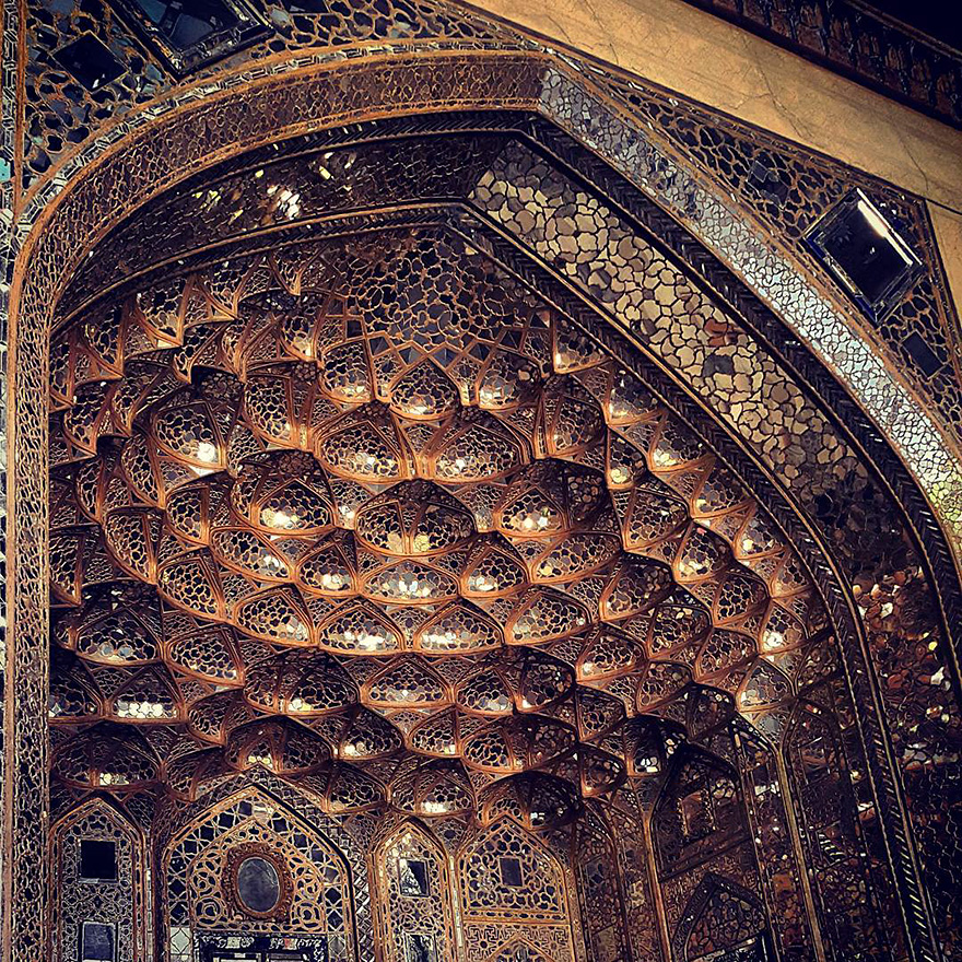 Завораживающий мир иранских мечетей