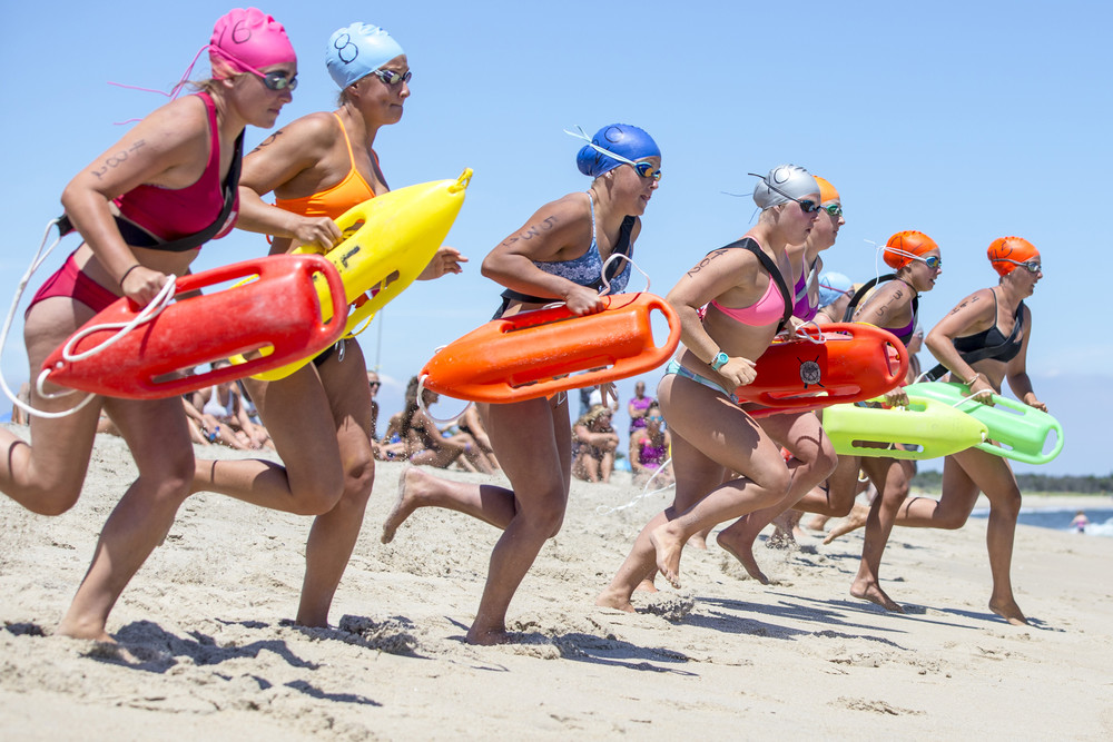 Ежегодный турнир девушек-спасателей “All Women Lifeguard Tournament”