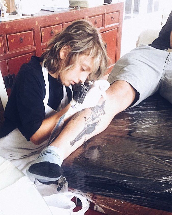 12-летний художник, который уже набил пару десятков татуировок