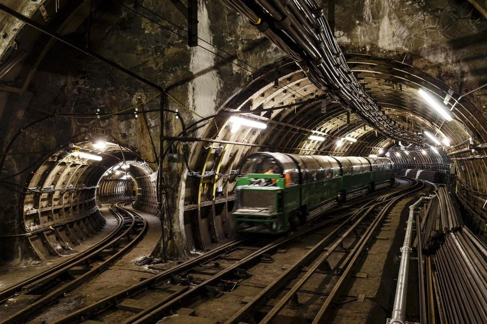 Экскурсия по лондонской подземной почтовой железной дороге