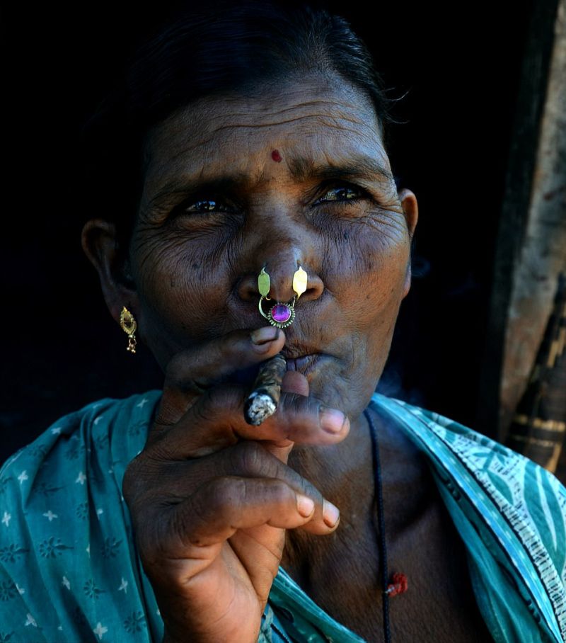 Индийское племя с серьгами в носу