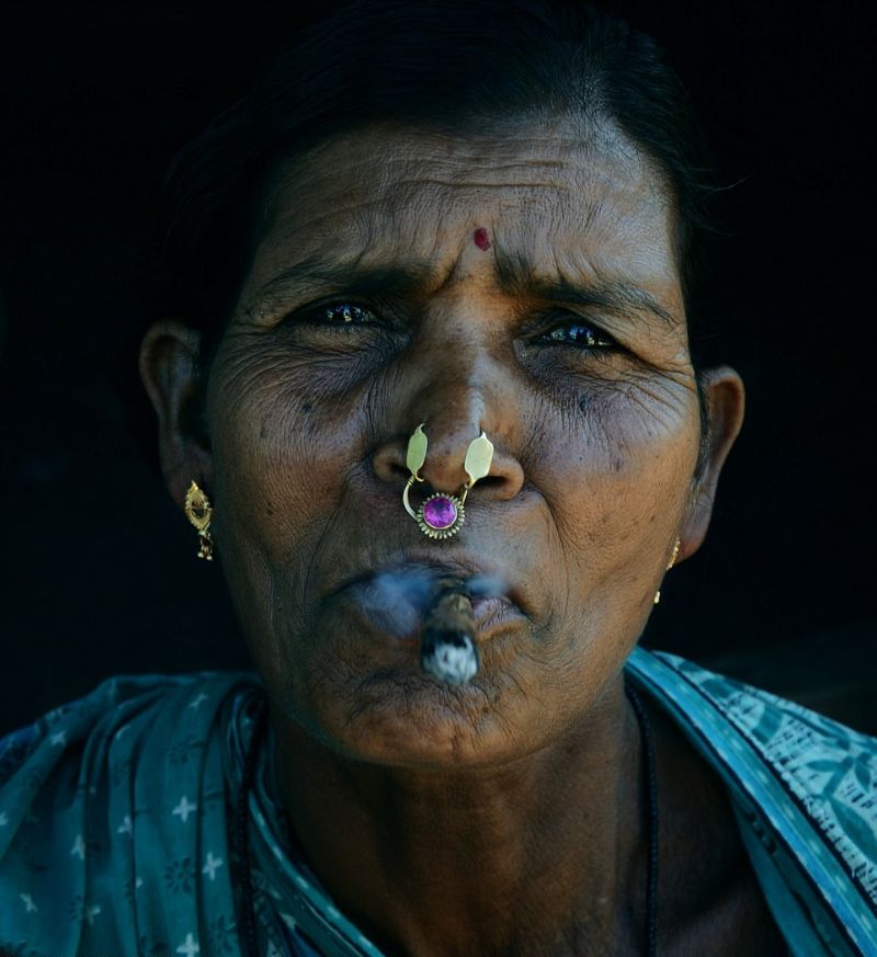 Индийское племя с серьгами в носу