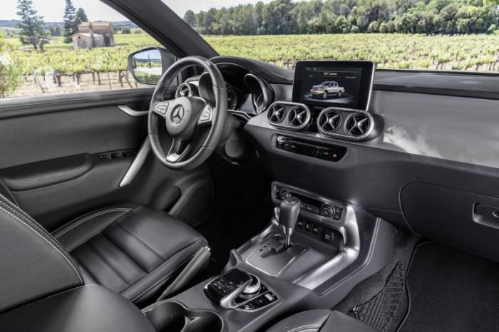 Mercedes представил серийный пикап X-Class