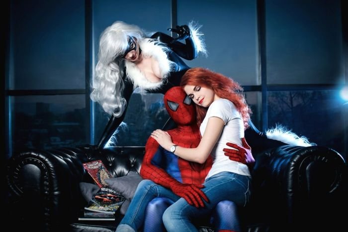 Косплей на Человека-паука и его женщин