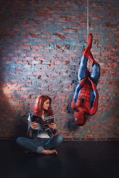 Косплей на Человека-паука и его женщин