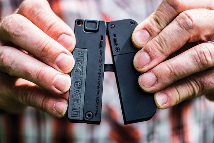 LifeCard - один из самых крошечных пистолетов в мире