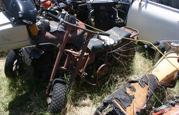 Кладбище старых мотоциклов в США