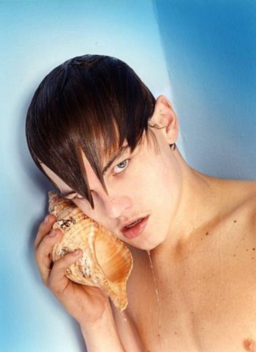 Странные снимки знаменитостей из 90-х