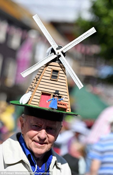 Фестиваль шляп в Англии