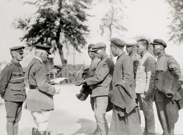 Китайские рабочие на передовой Первой мировой войны