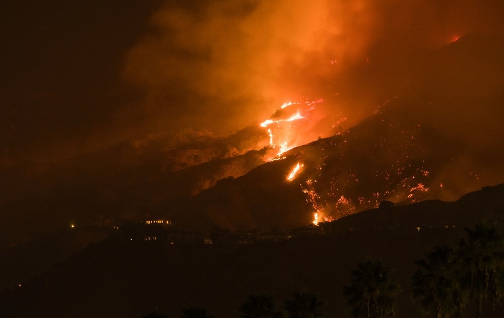 Сильнейшие природные пожары в Лос-Анджелесе