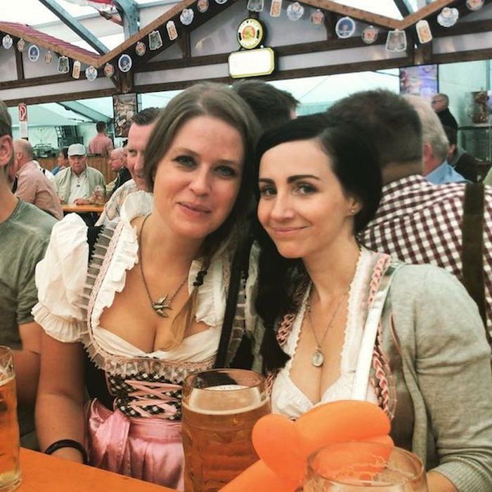 Фестиваль Октоберфест - рай для любителей пива и девушек