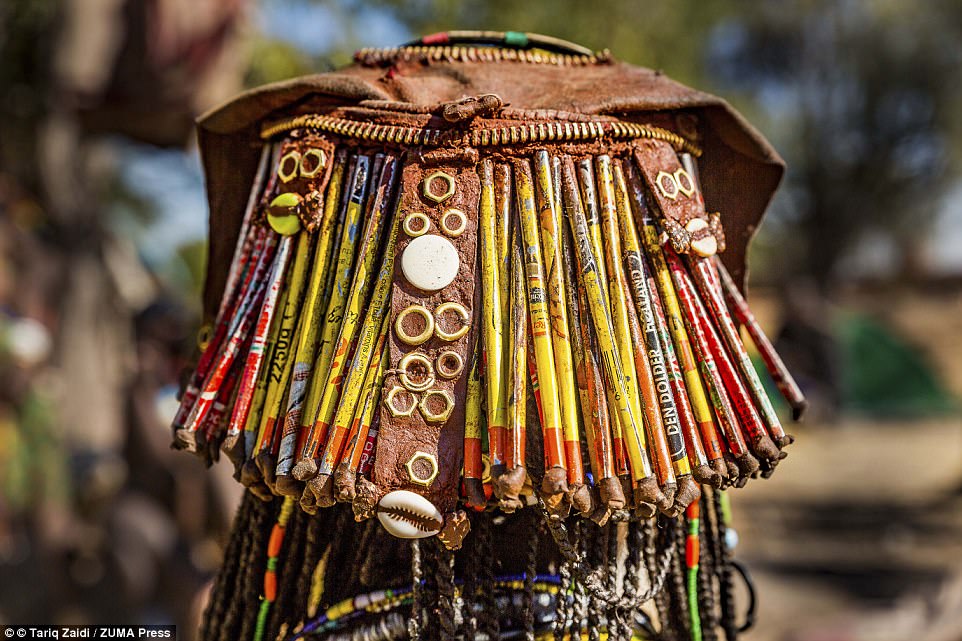 Сувениры из Анголы. Культуры в Анголу фото. Девушки племен Анголы. Ангола племена