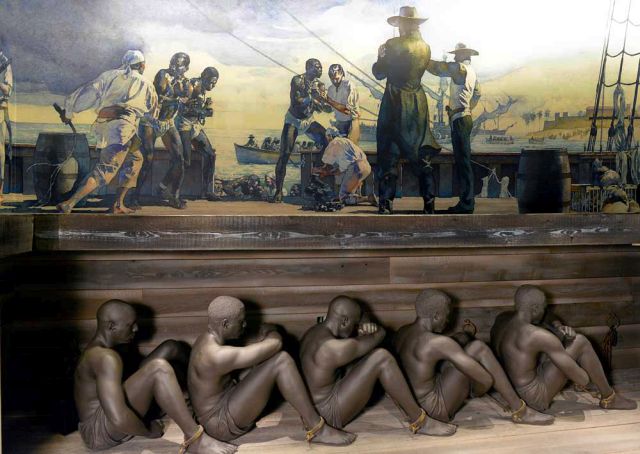 Как перевозили африканских рабов