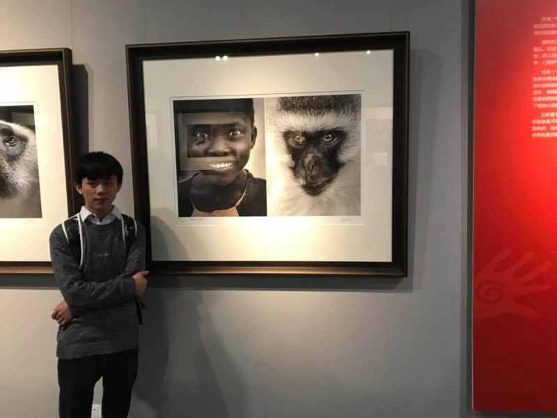 Фотовыставку в Китае закрыли из-за сравнения африканцев с обезьянами