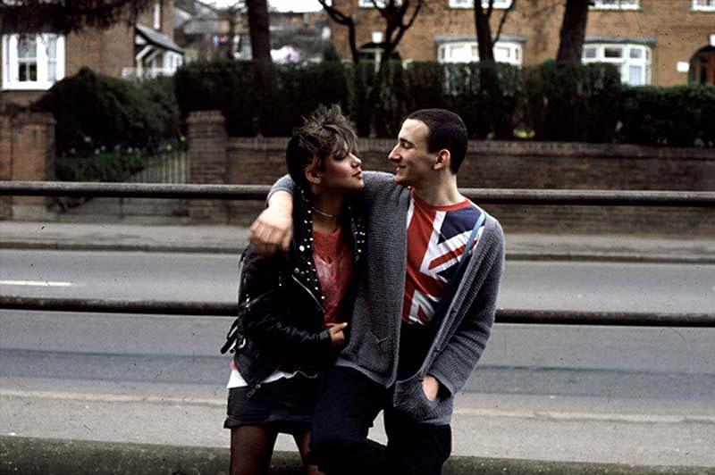 Представители молодежных субкультур Англии 1970-1990-х годов