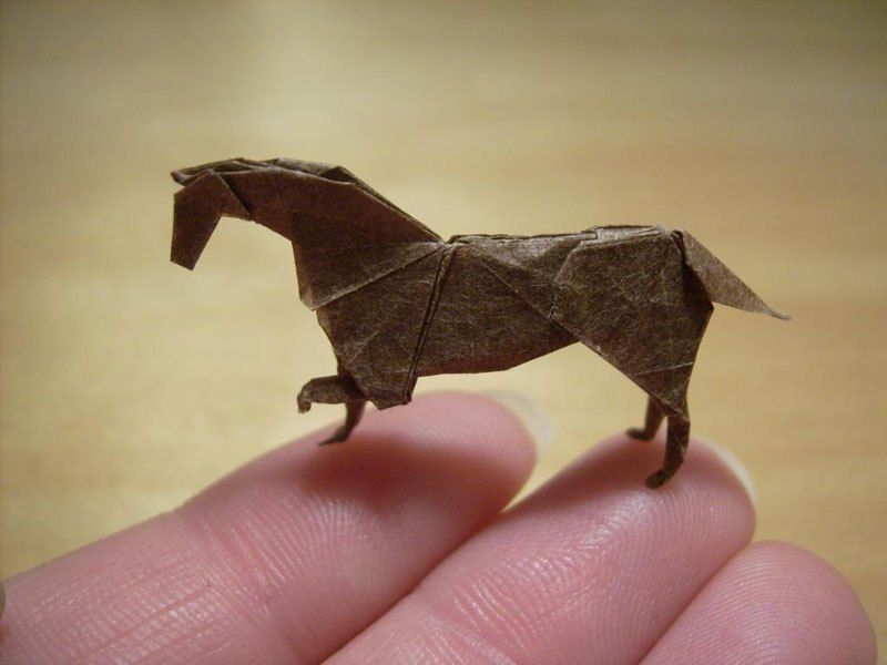 Крошечные оригами, умещающиеся на кончике пальца
